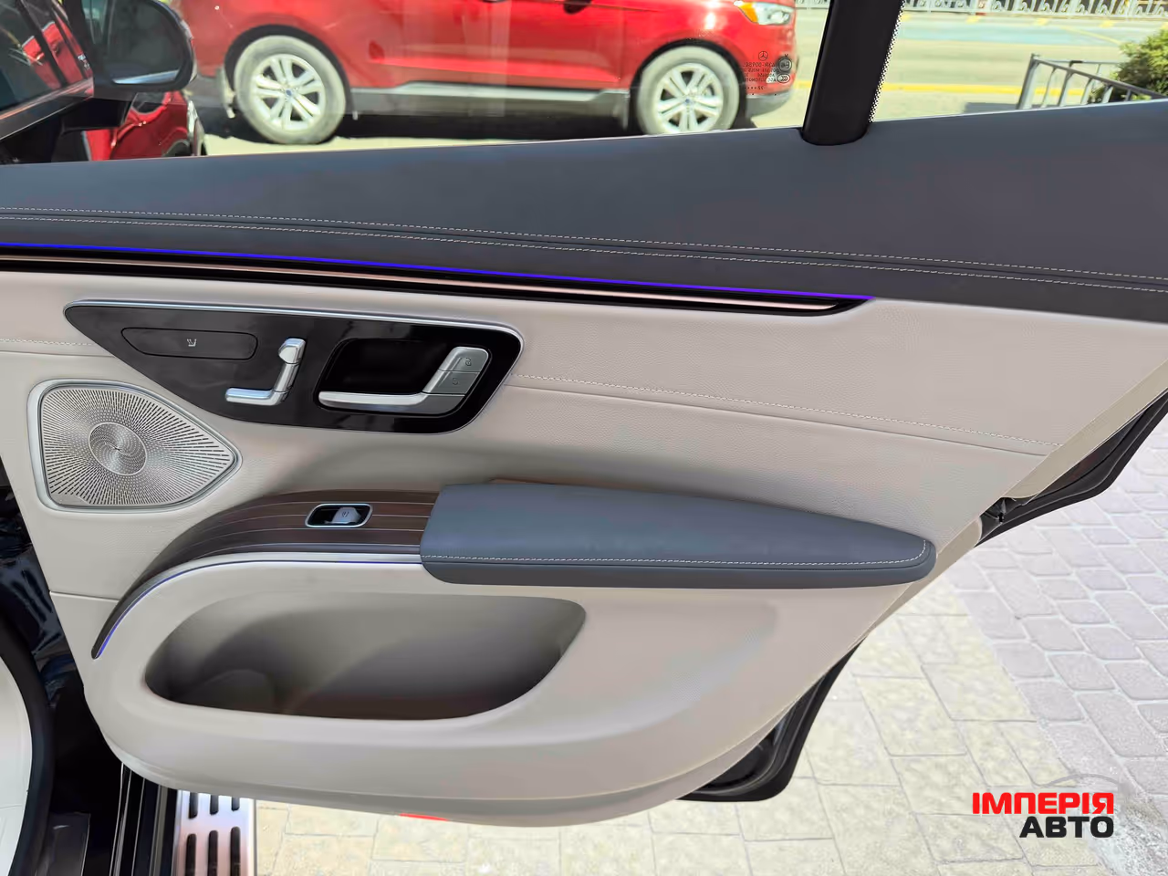 Mercedes-Benz EQS SUV - фото 52