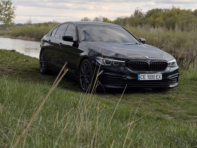 BMW 5 серії - фото 1