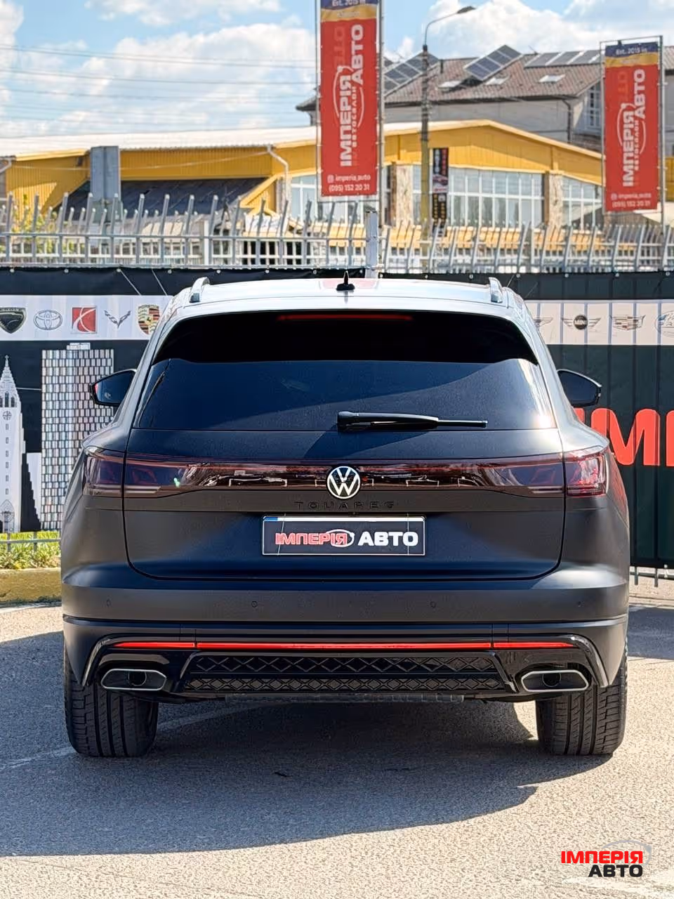 Volkswagen Touareg - фото 3
