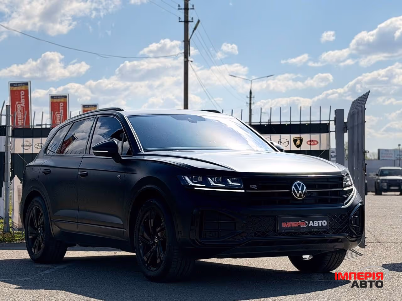 Volkswagen Touareg - фото 2
