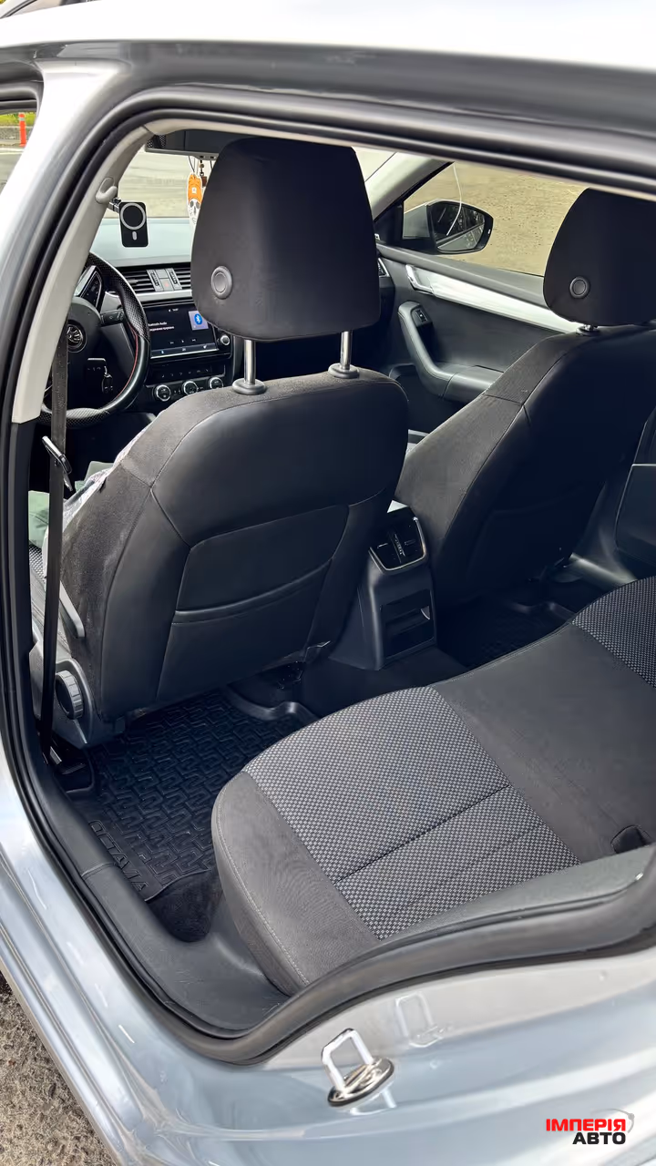 Skoda Octavia - фото 8