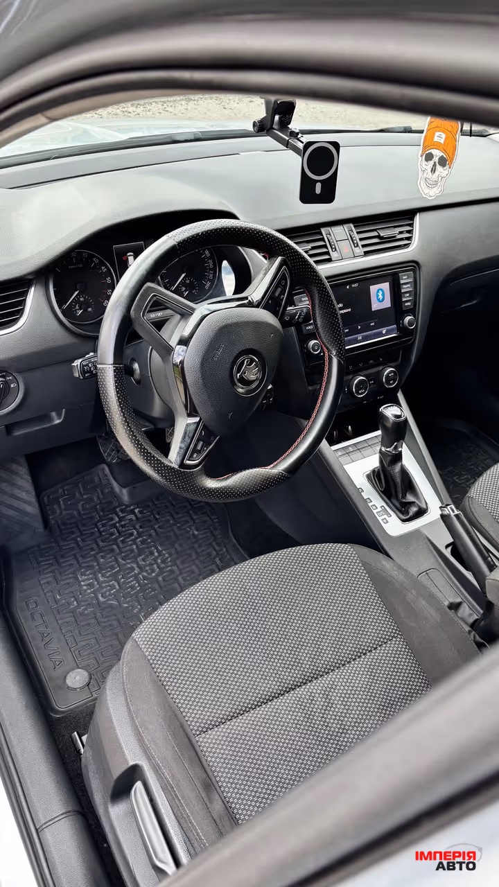 Skoda Octavia - фото 7