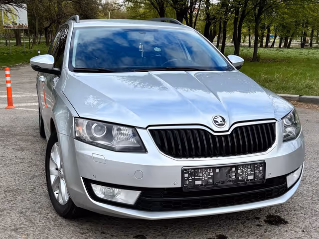 Skoda Octavia - фото 1