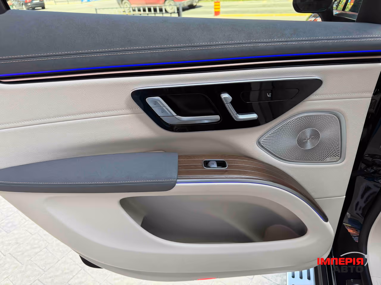 Mercedes-Benz EQS SUV - фото 55