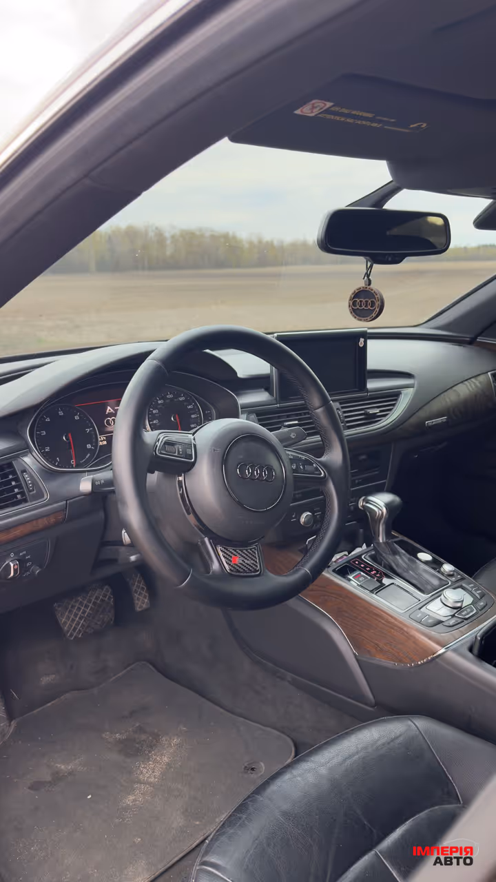 Audi A7 - фото 11