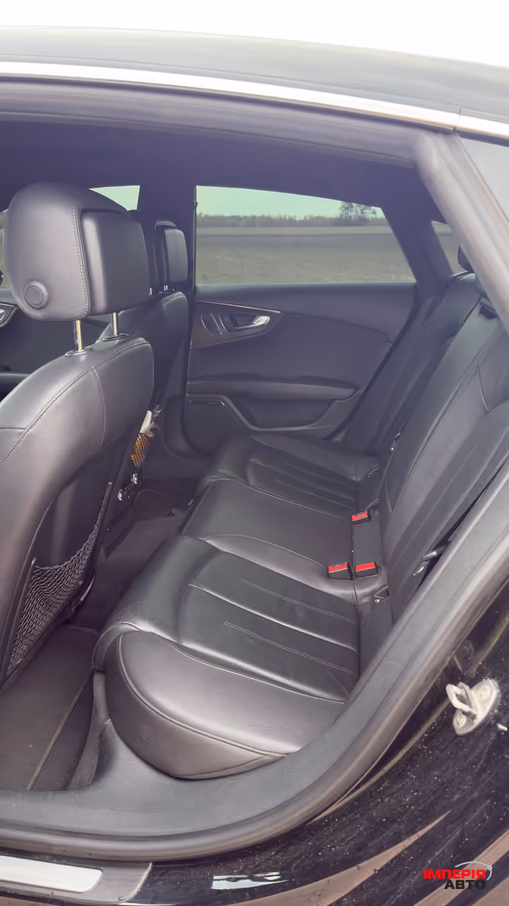 Audi A7 - фото 13