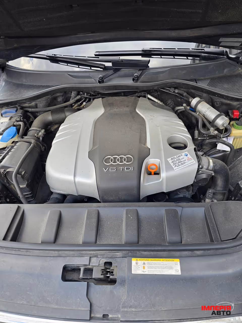 Audi Q7 - фото 24