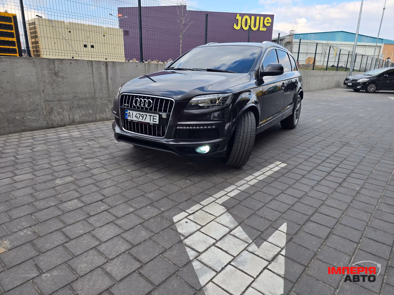 Audi Q7 - фото 4