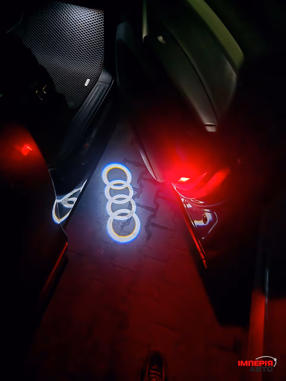 Audi Q7 - фото 11