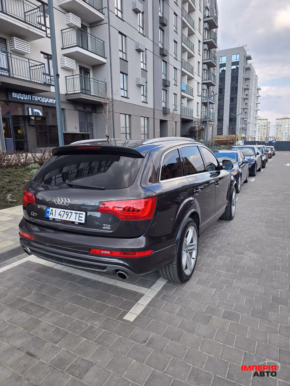 Audi Q7 - фото 18