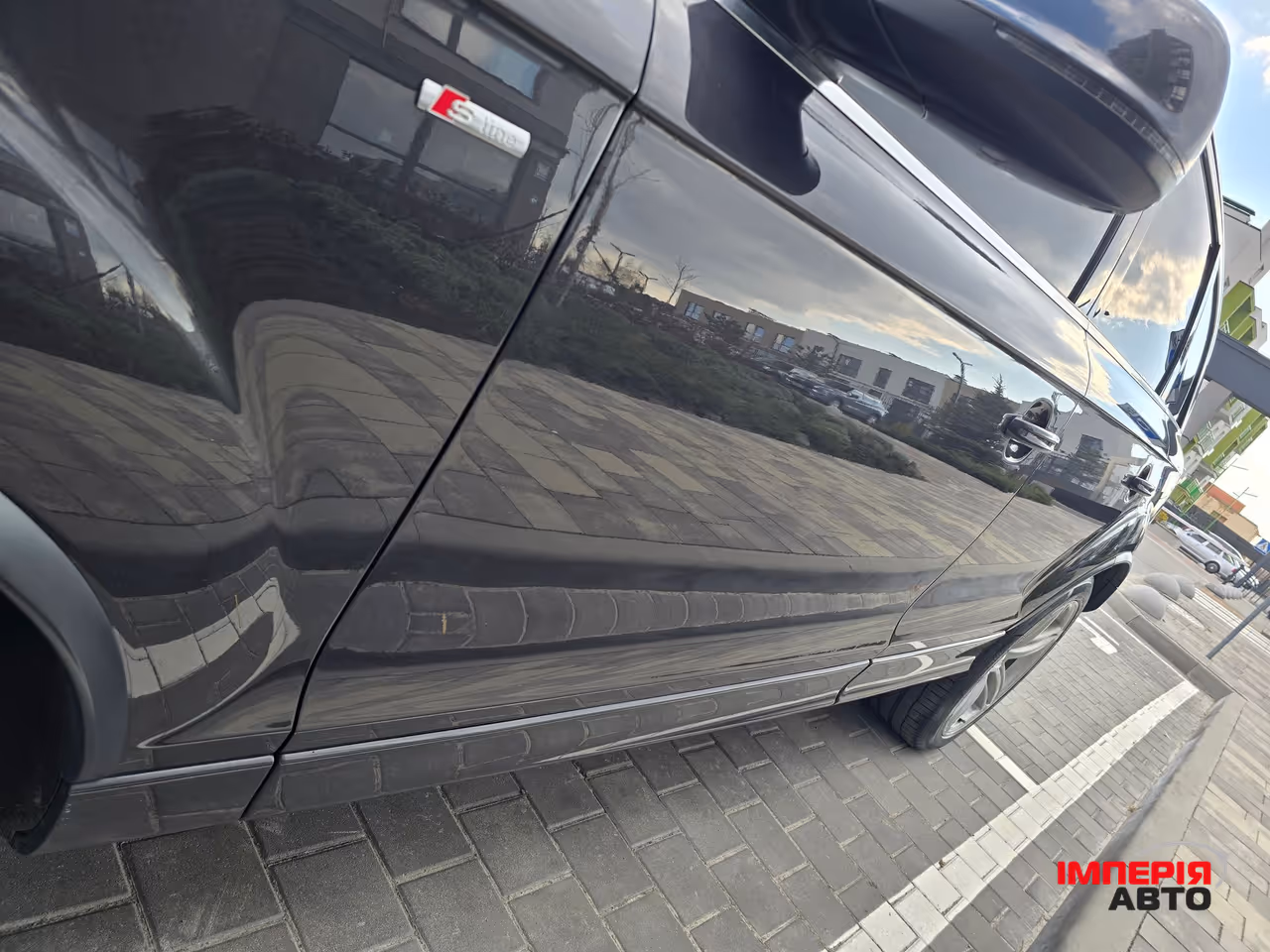Audi Q7 - фото 12