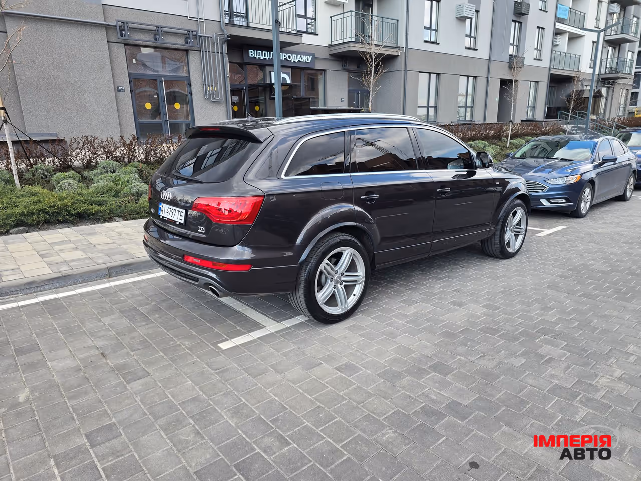 Audi Q7 - фото 39