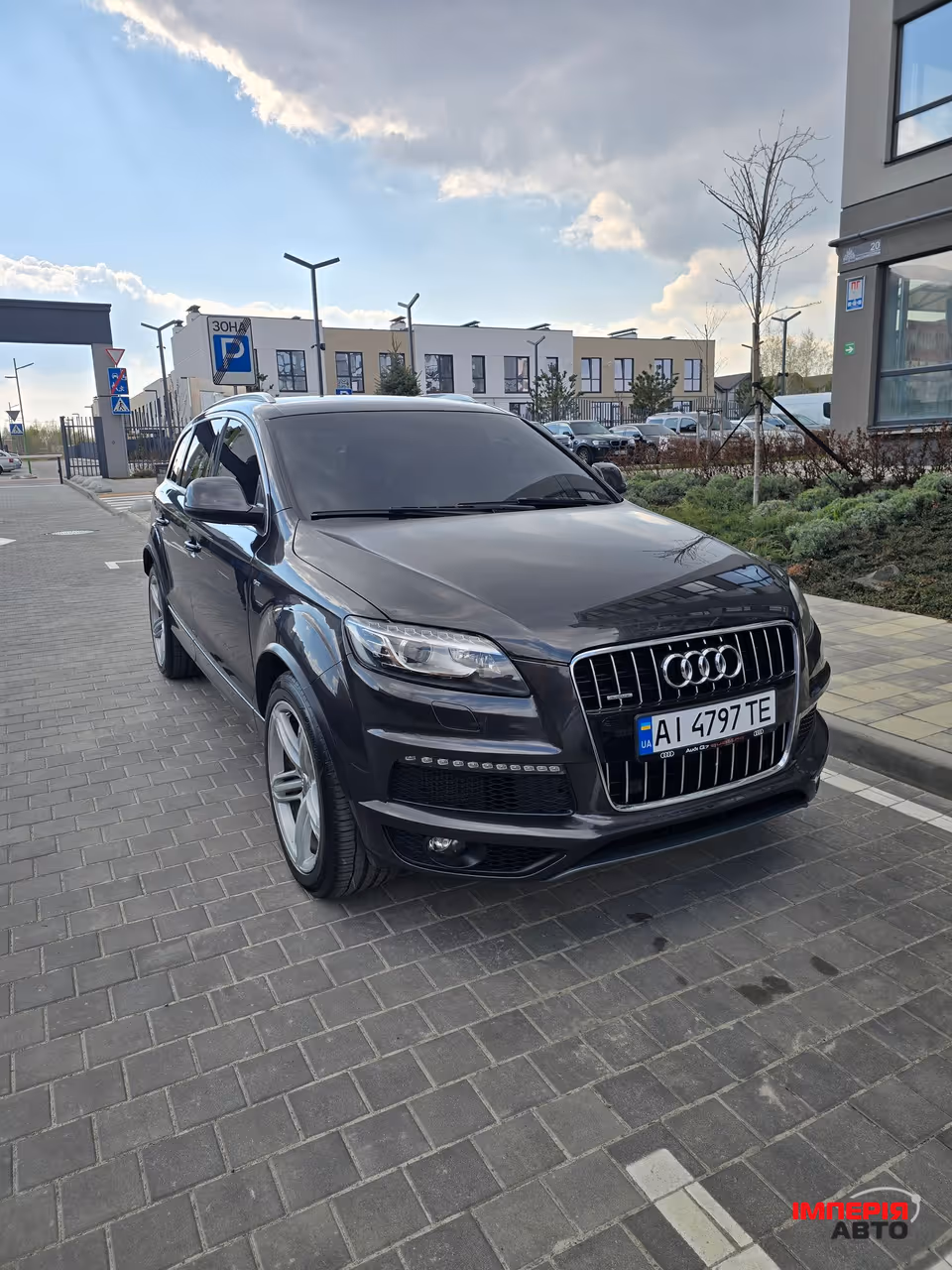 Audi Q7 - фото 38