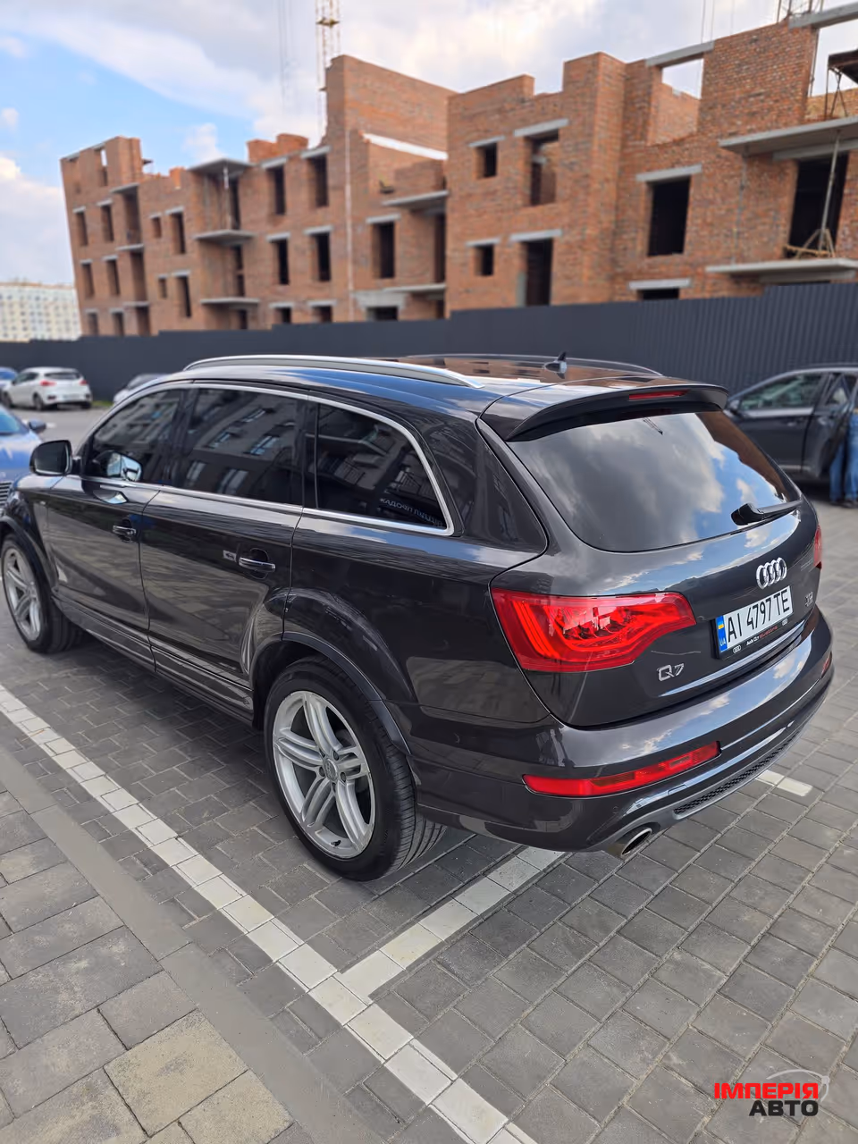 Audi Q7 - фото 2