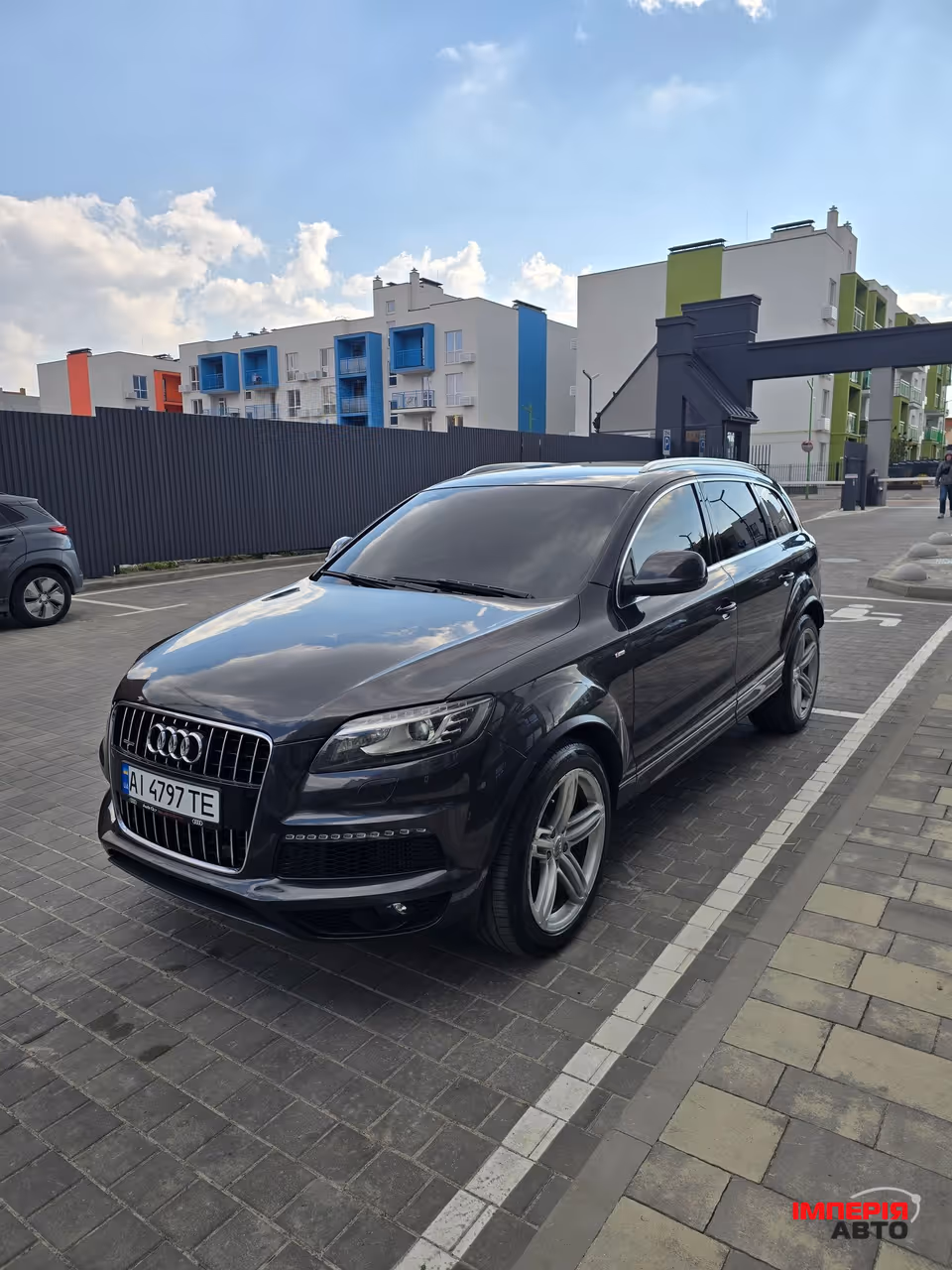 Audi Q7 - фото 32