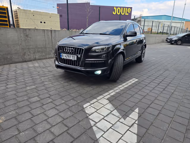 Audi Q7 - фото 4