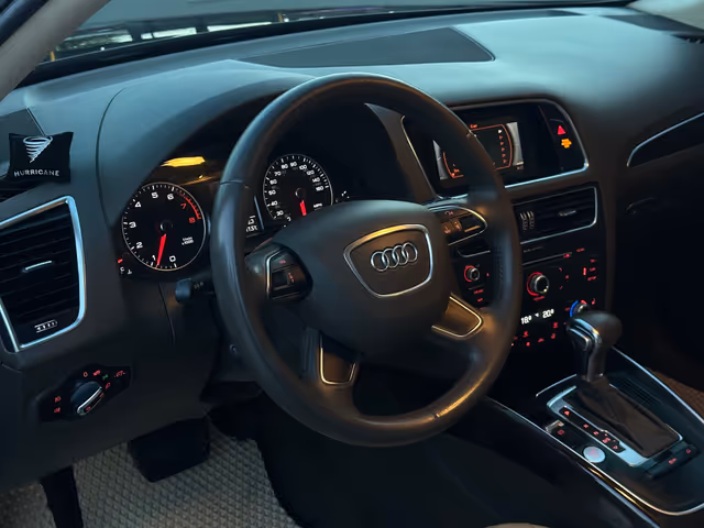 Audi Q5 - фото 3