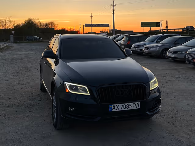 Audi Q5 - фото 1