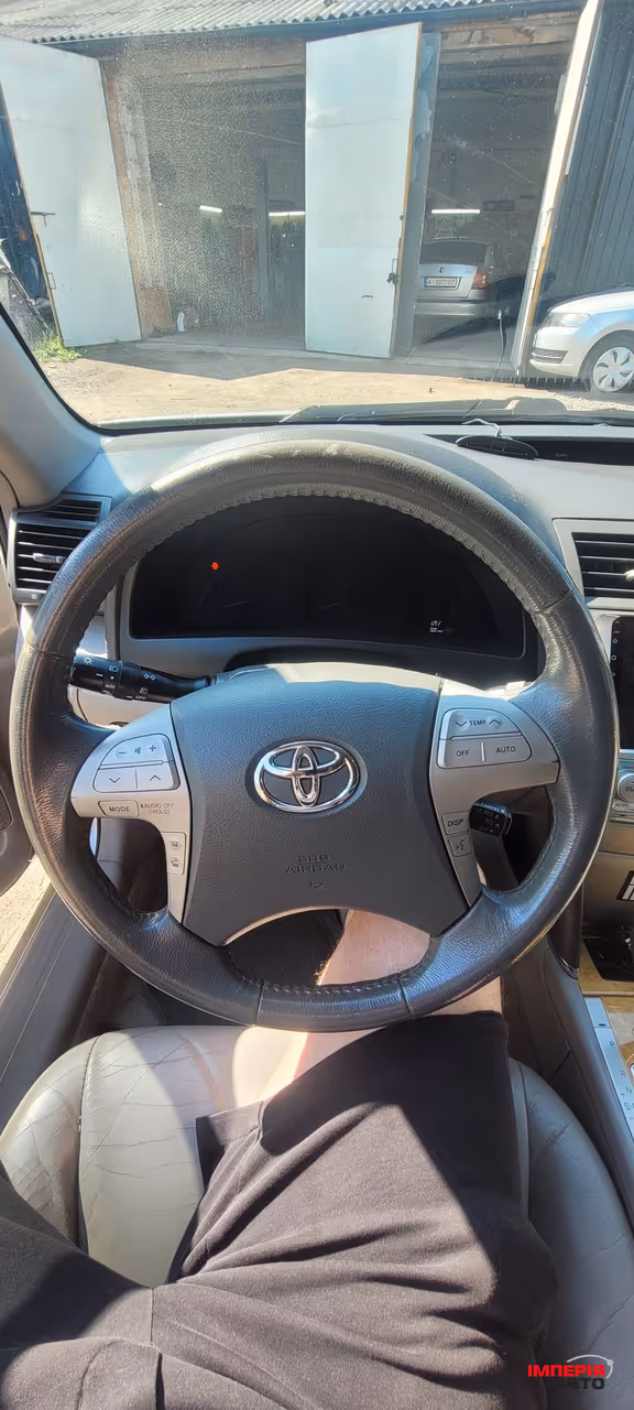 Toyota Camry - фото 7