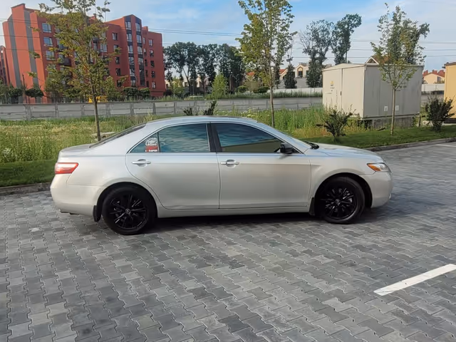 Toyota Camry - зображення 3