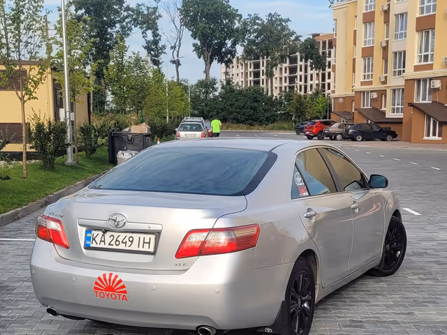 Toyota Camry - зображення 4