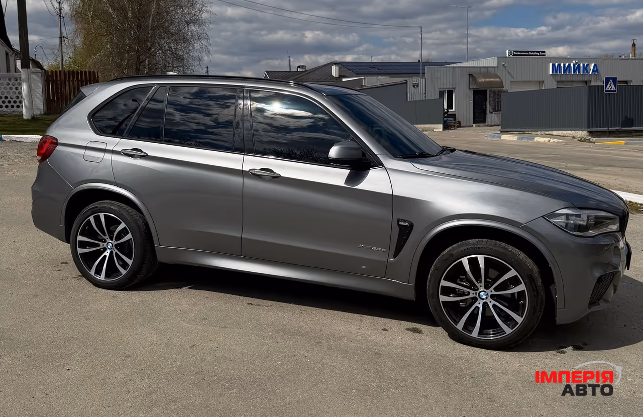 BMW X5 - фото 6