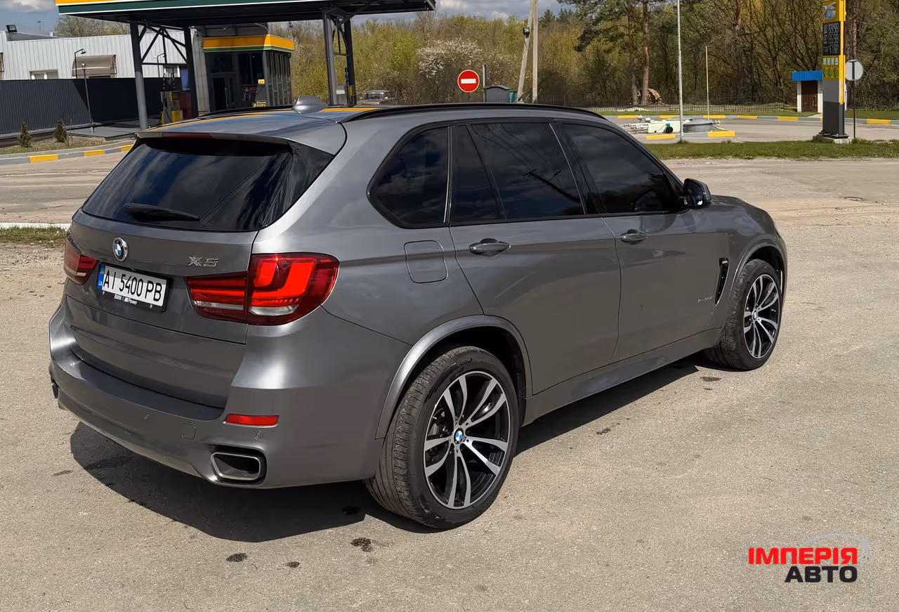 BMW X5 - фото 11