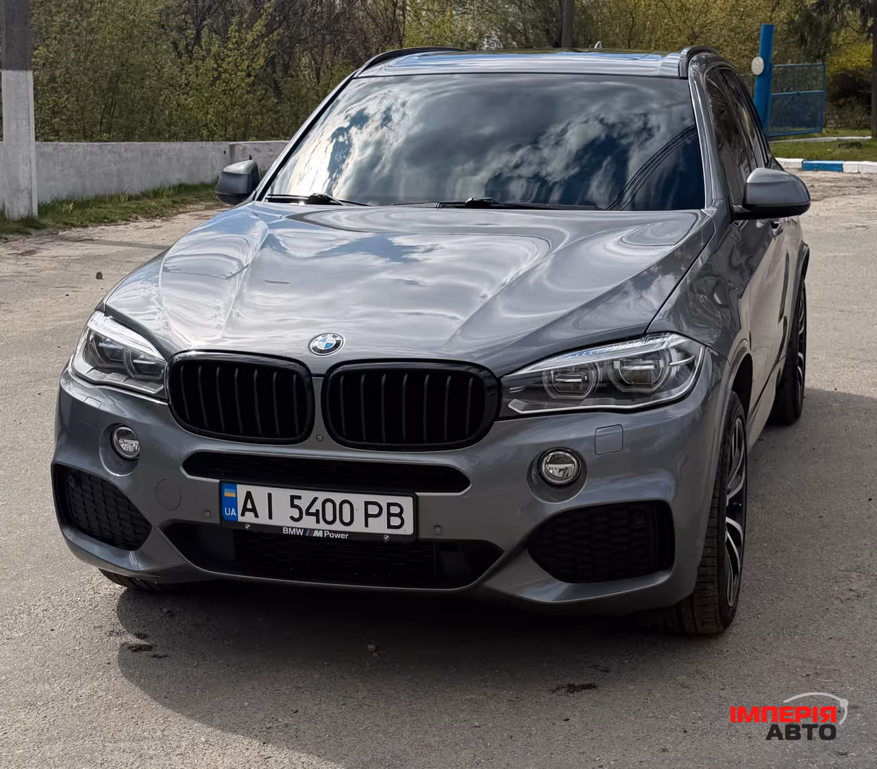 BMW X5 - фото 1