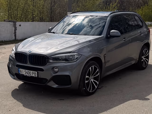 BMW X5 - фото 2
