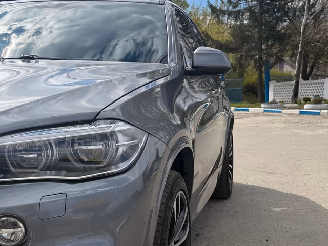 BMW X5 - фото 4