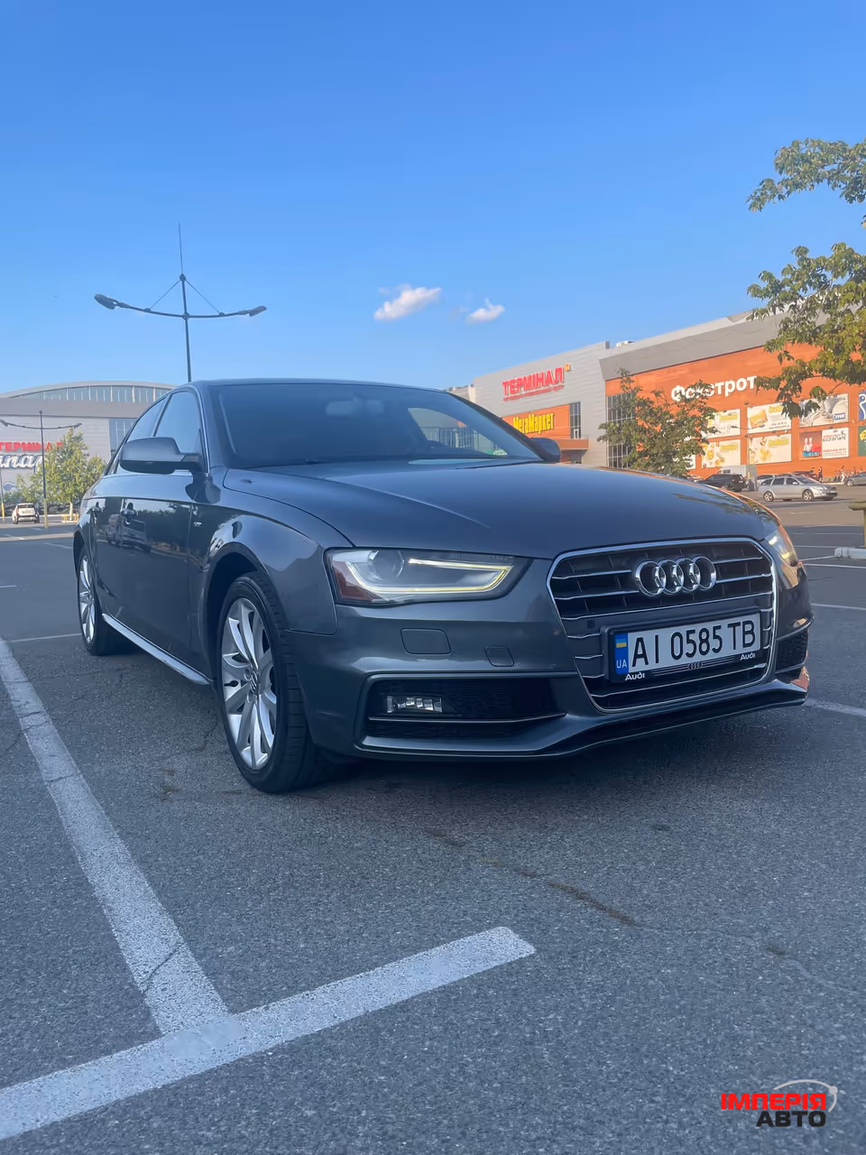Audi A4 - фото 2