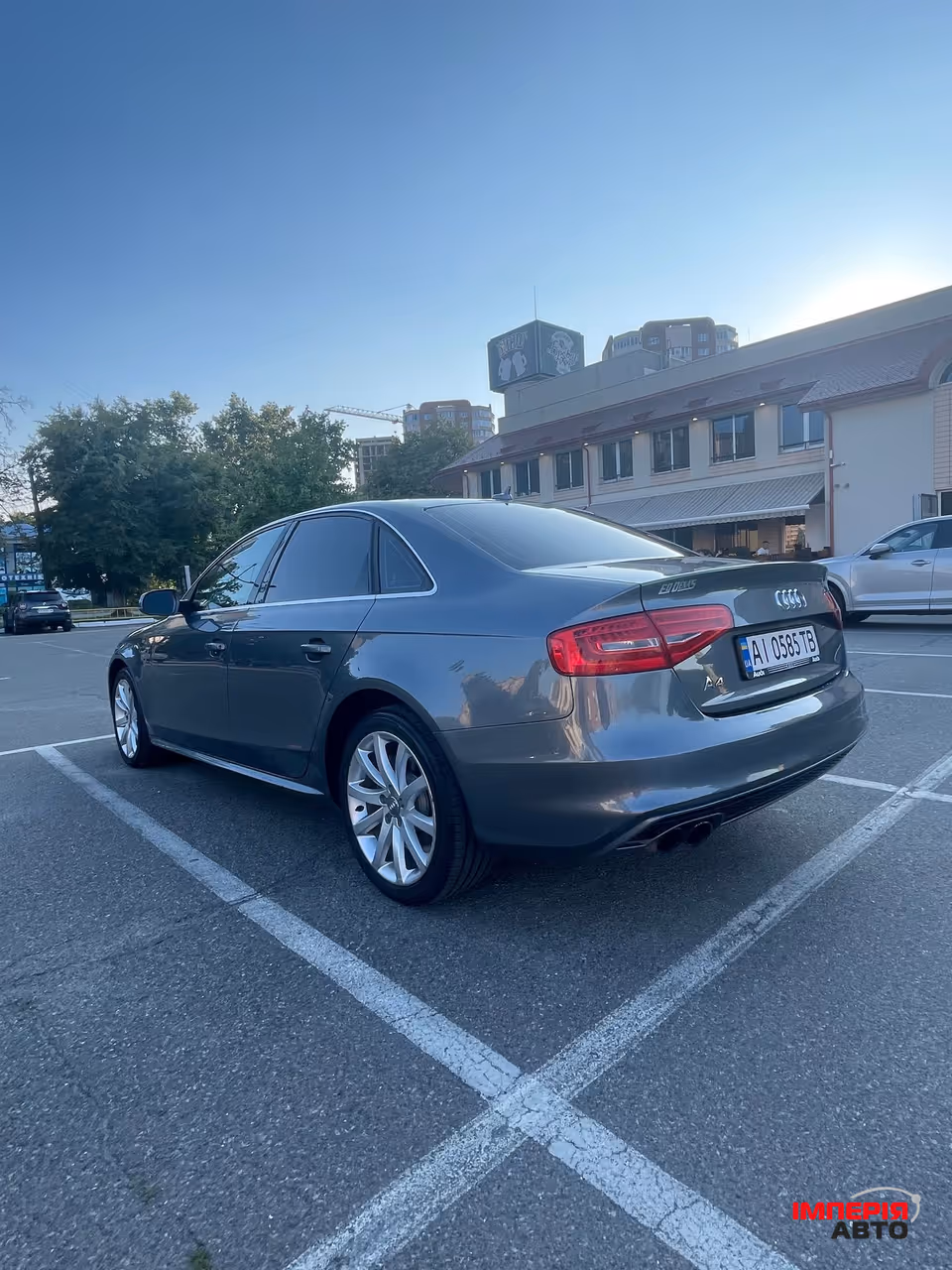 Audi A4 - фото 6