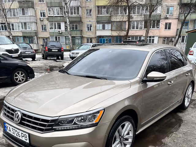 Volkswagen Passat - фото 3