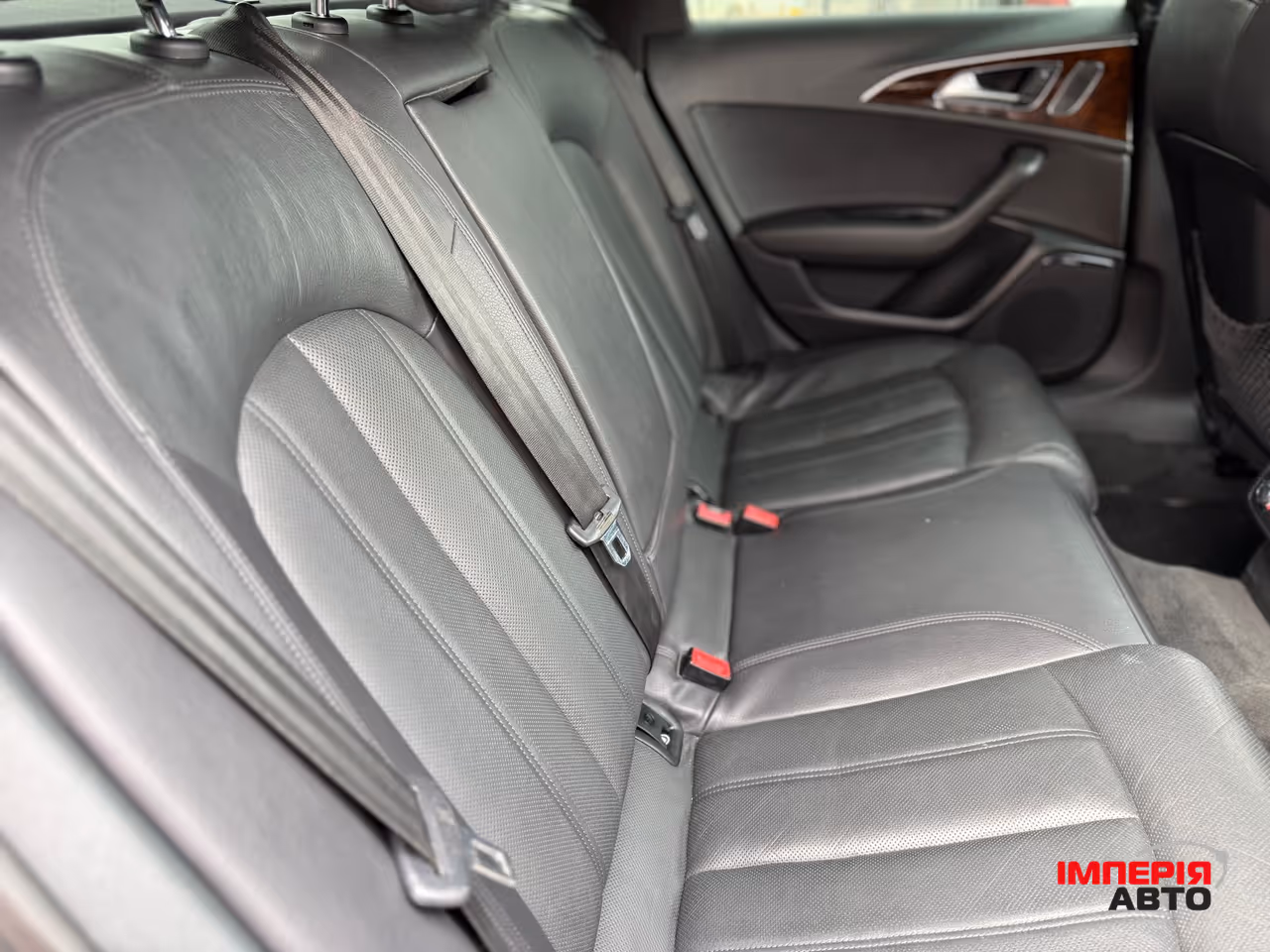 Audi A6 - фото 10