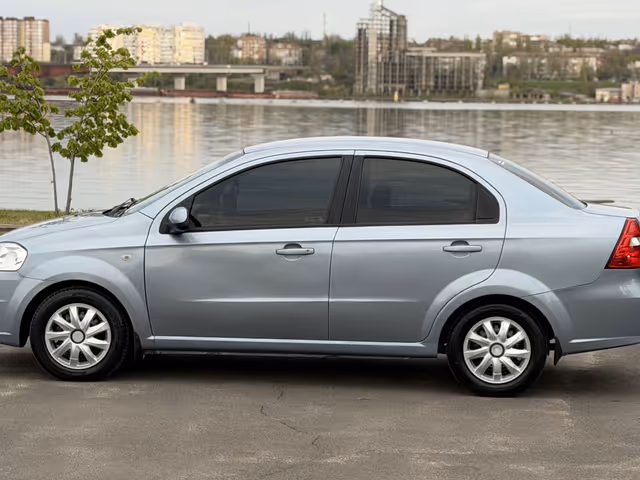Chevrolet Aveo - фото 2