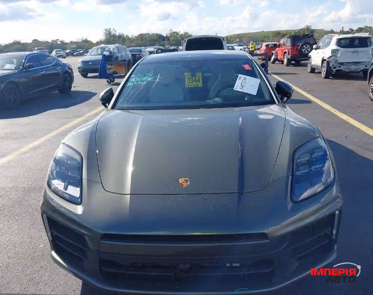 Porsche Panamera - фото 1