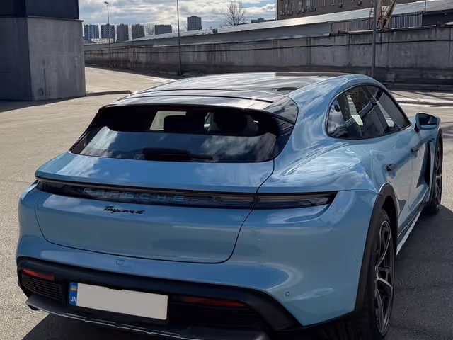 Porsche Taycan - фото 4