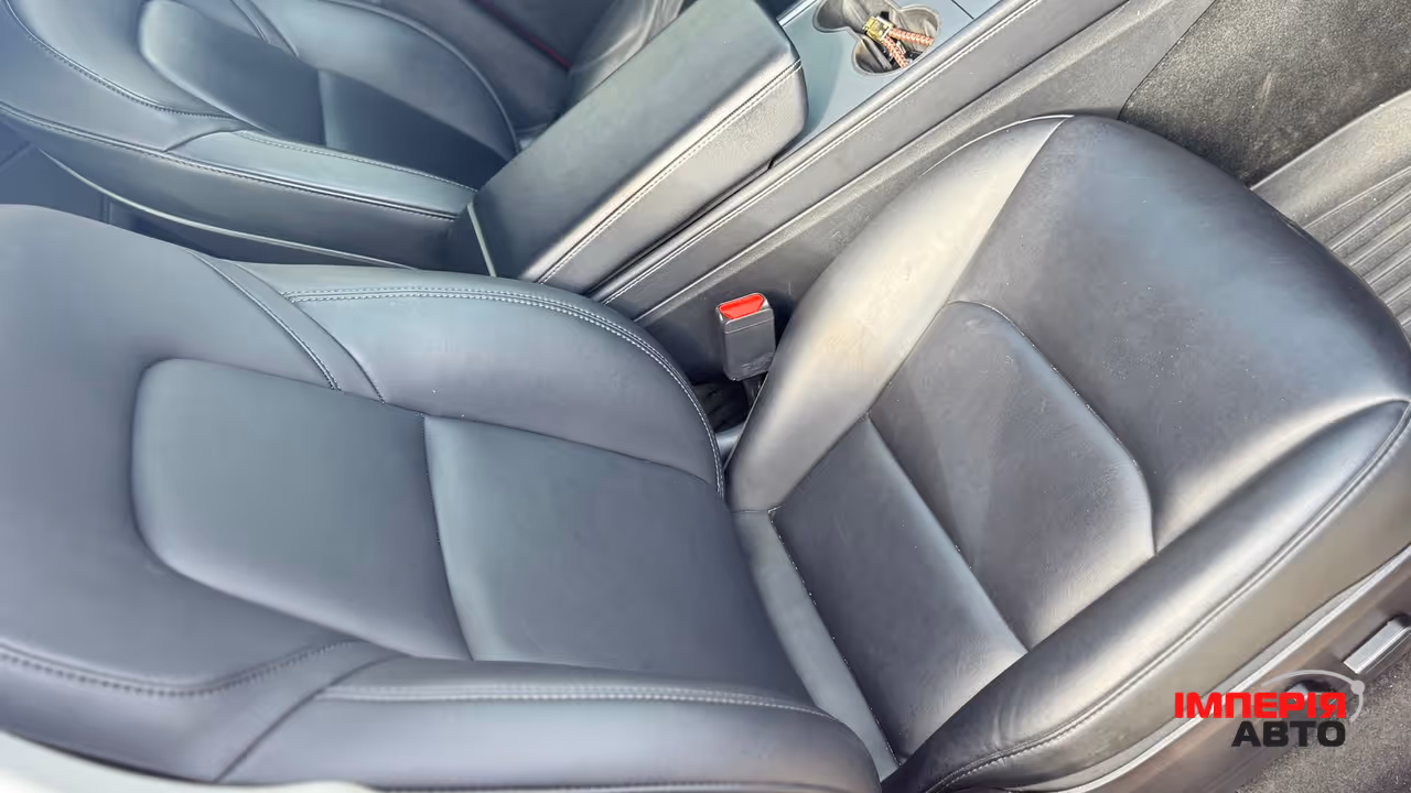 Tesla Model Y - фото 20