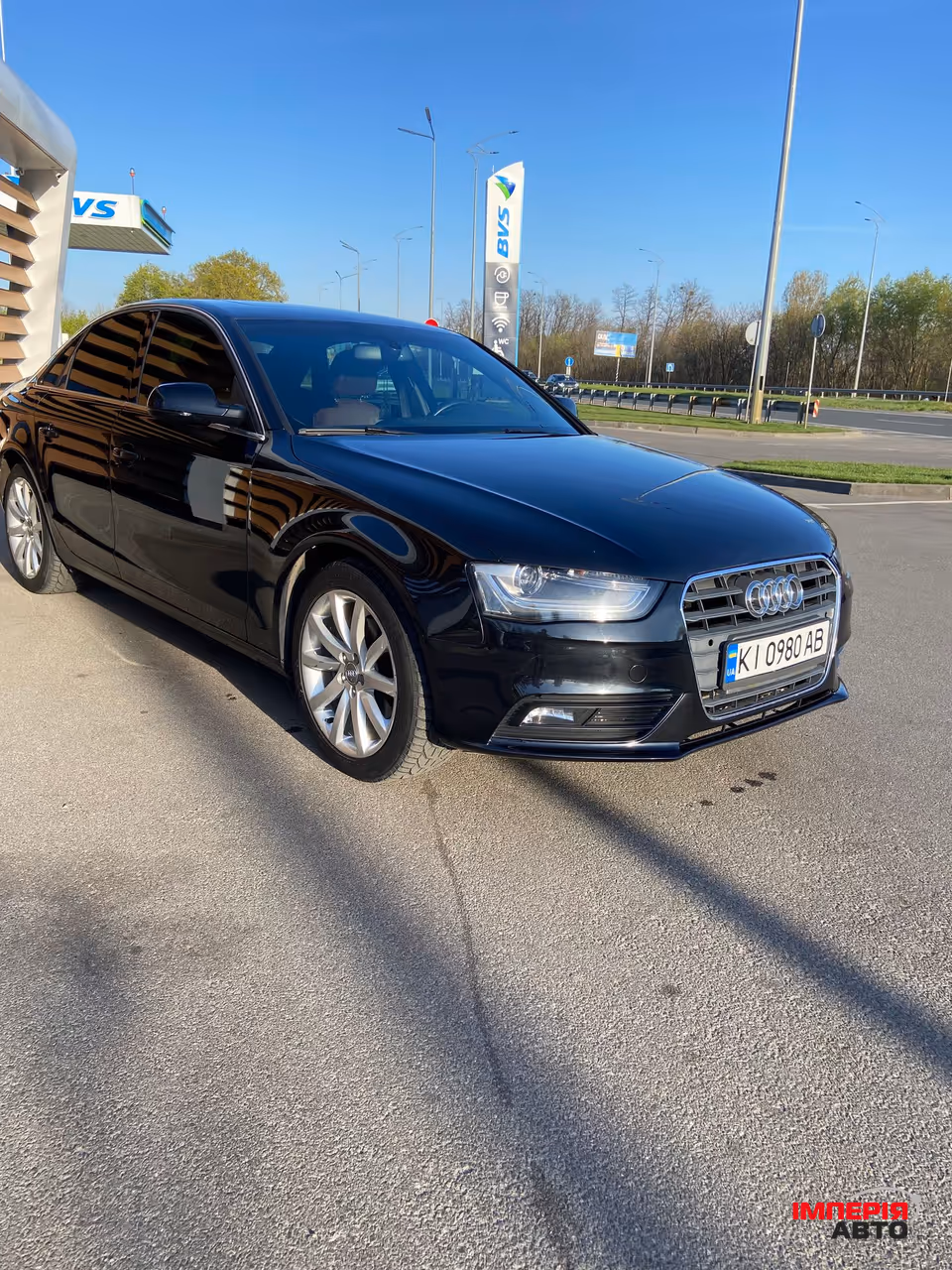 Audi A4 - фото 2