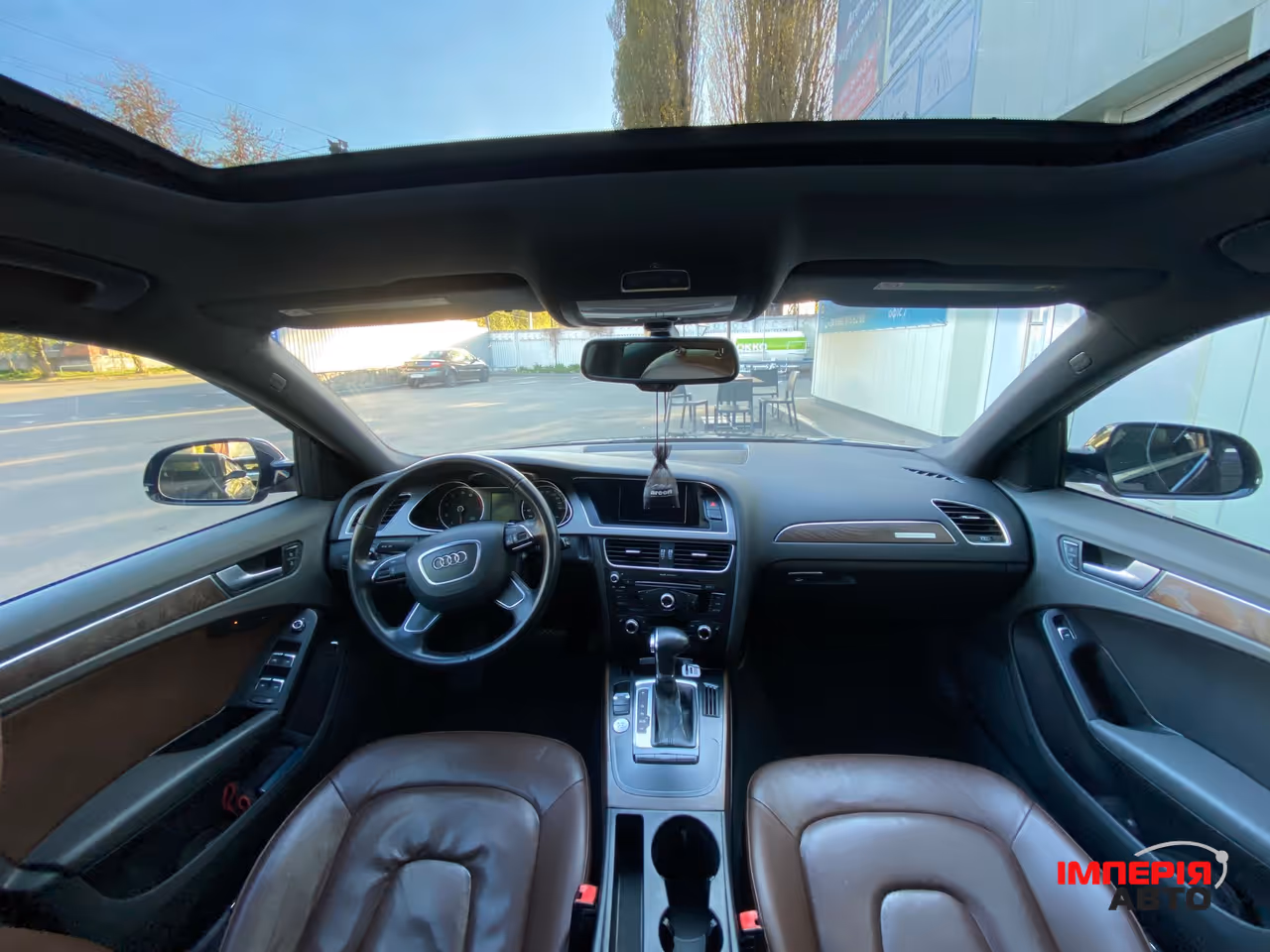 Audi A4 - фото 11