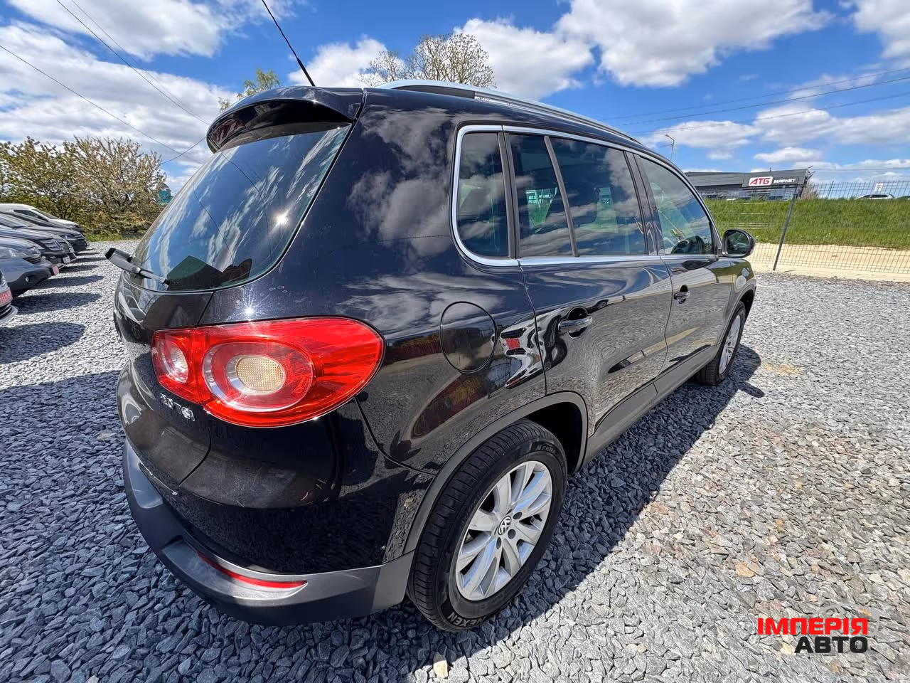 Volkswagen Tiguan - фото 7