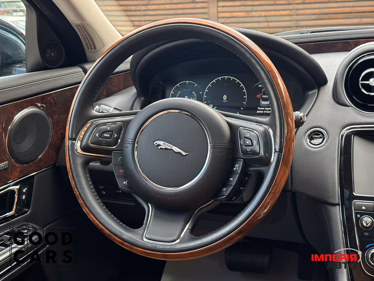 Jaguar XJ - фото 39