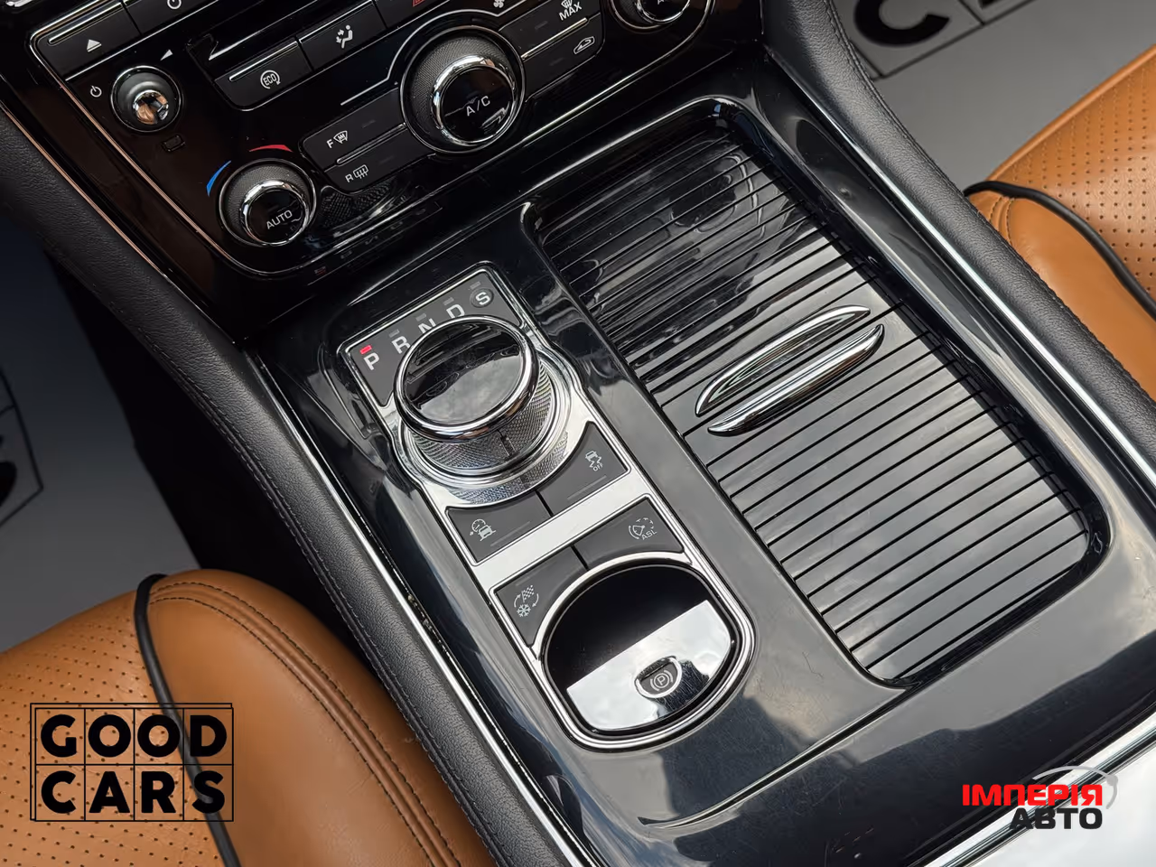 Jaguar XJ - фото 49