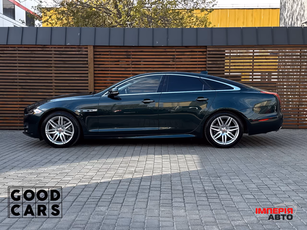 Jaguar XJ - фото 4