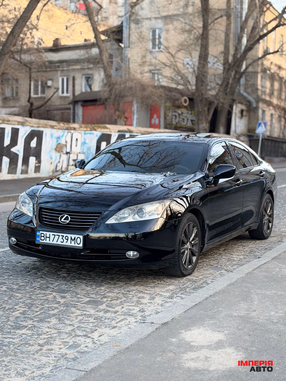 Lexus ES - фото 1
