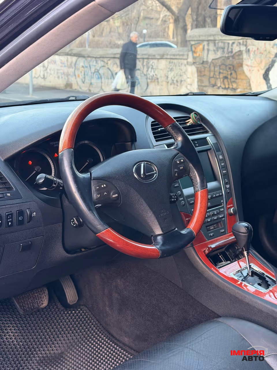Lexus ES - фото 8