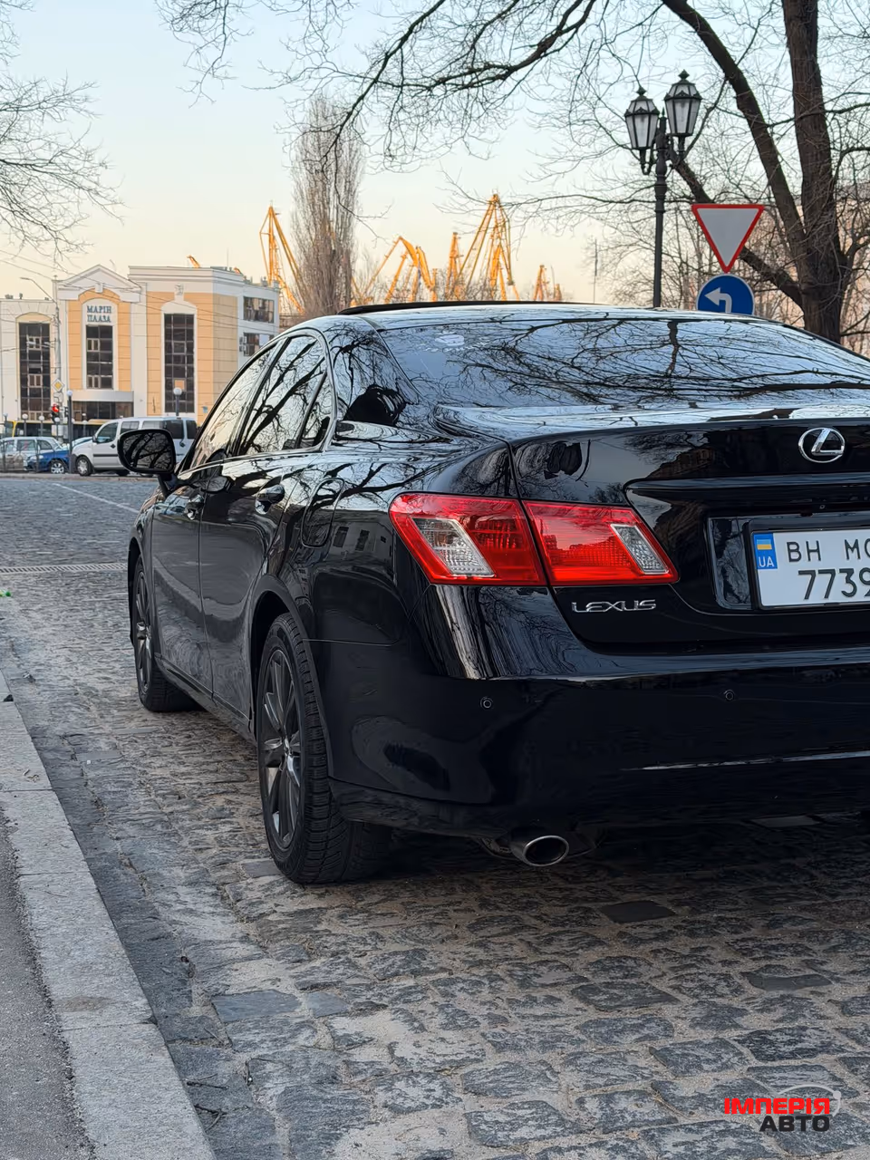 Lexus ES - фото 6