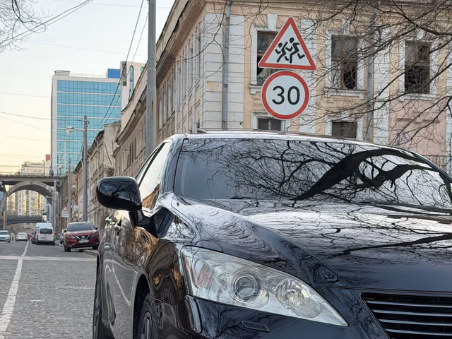 Lexus ES - фото 3