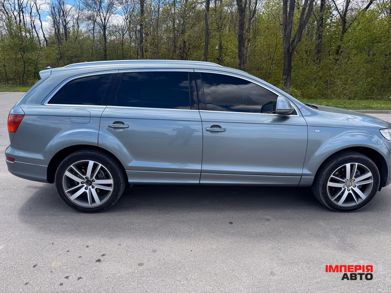 Audi Q7 - фото 2