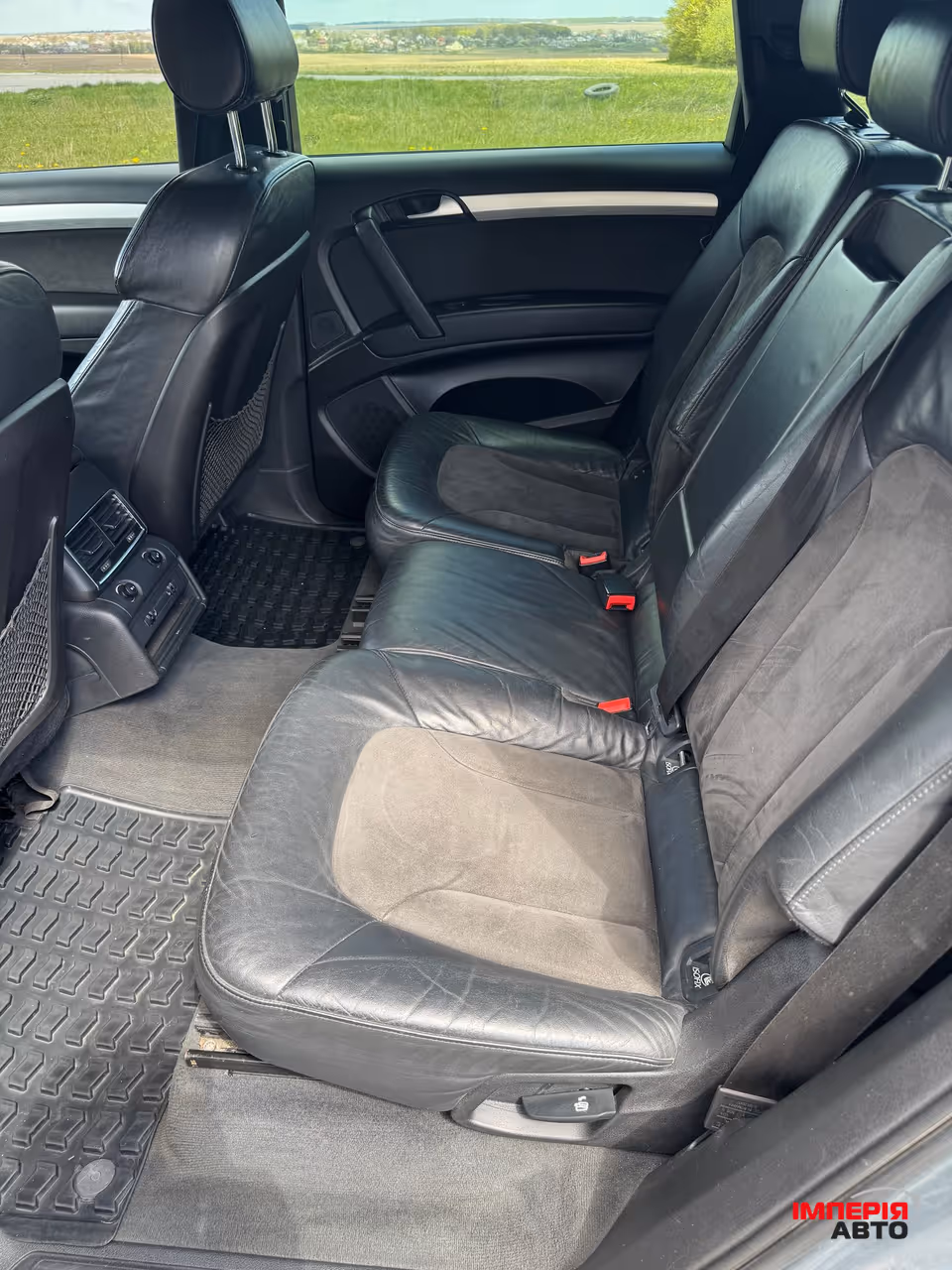 Audi Q7 - фото 11